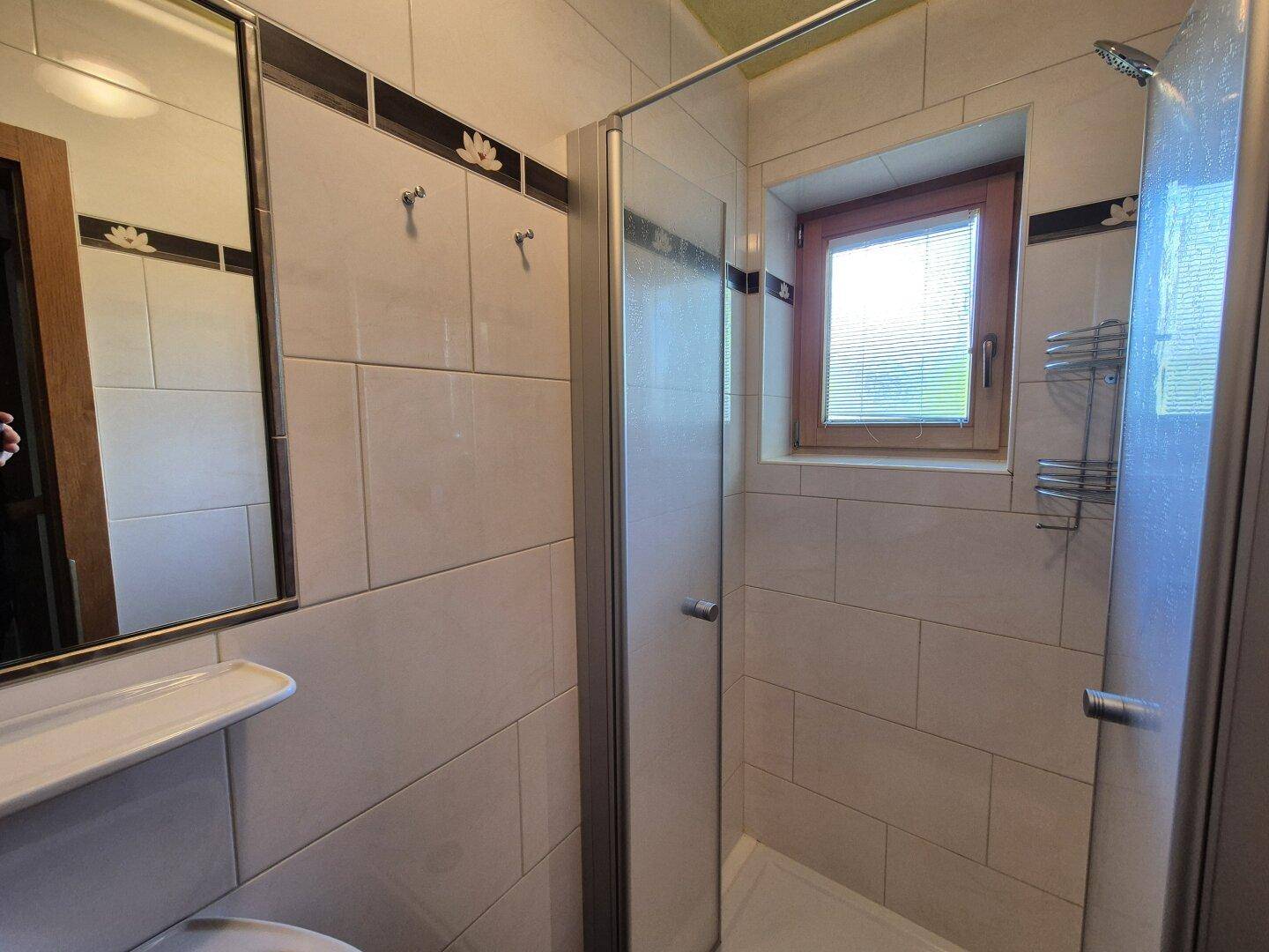 Bad Wohnung Obergeschoß