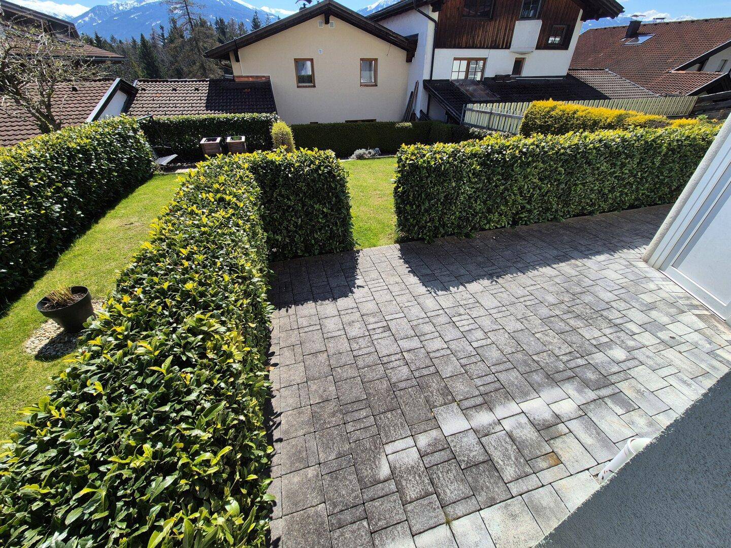 Terasse und Garten Südseite