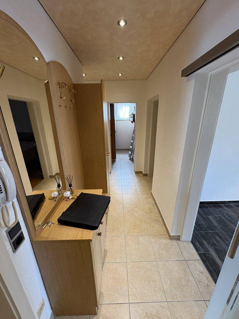 Flur mit Garderobe