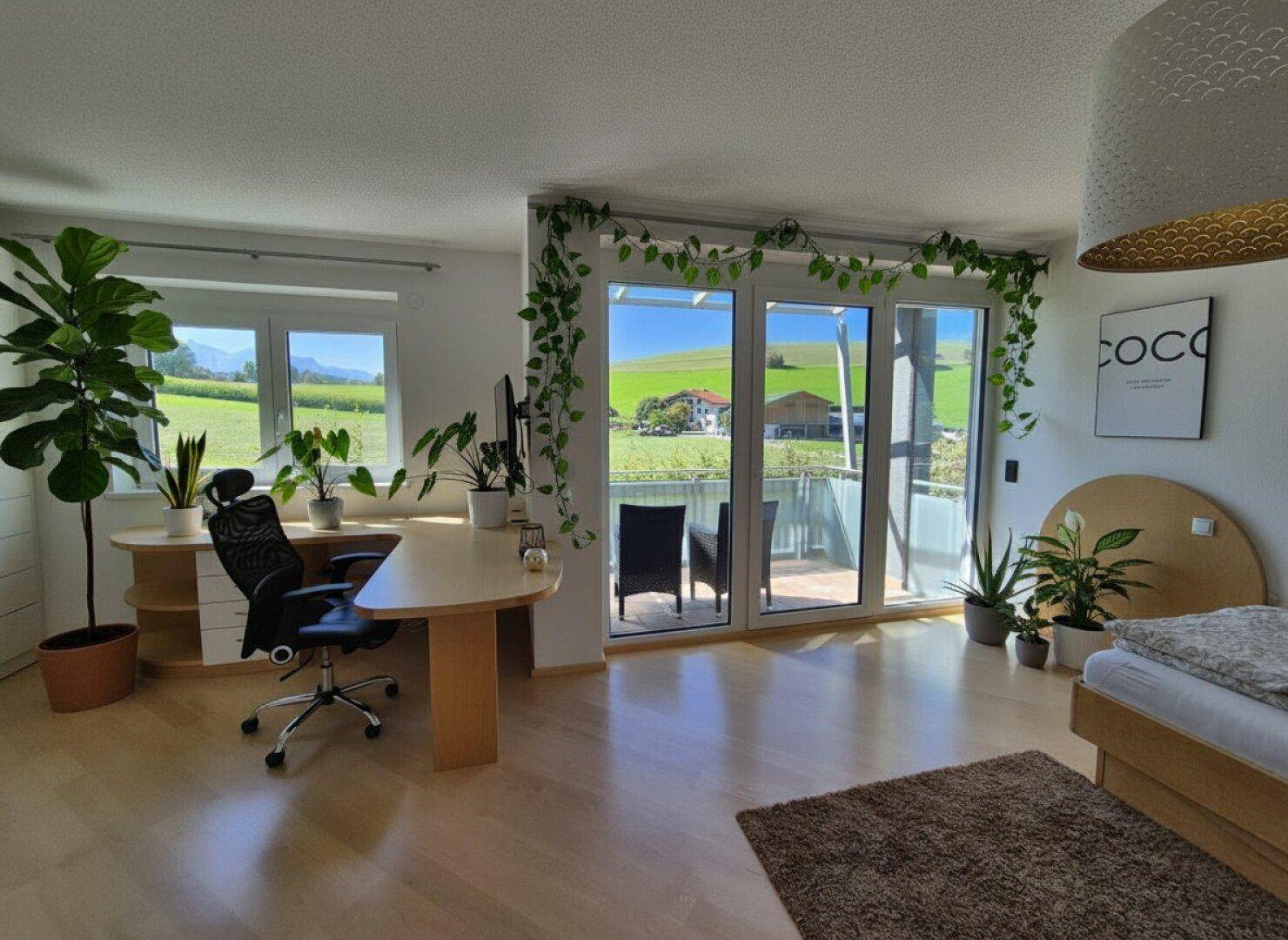 OG-Großes Büro oder Kinderzimmer