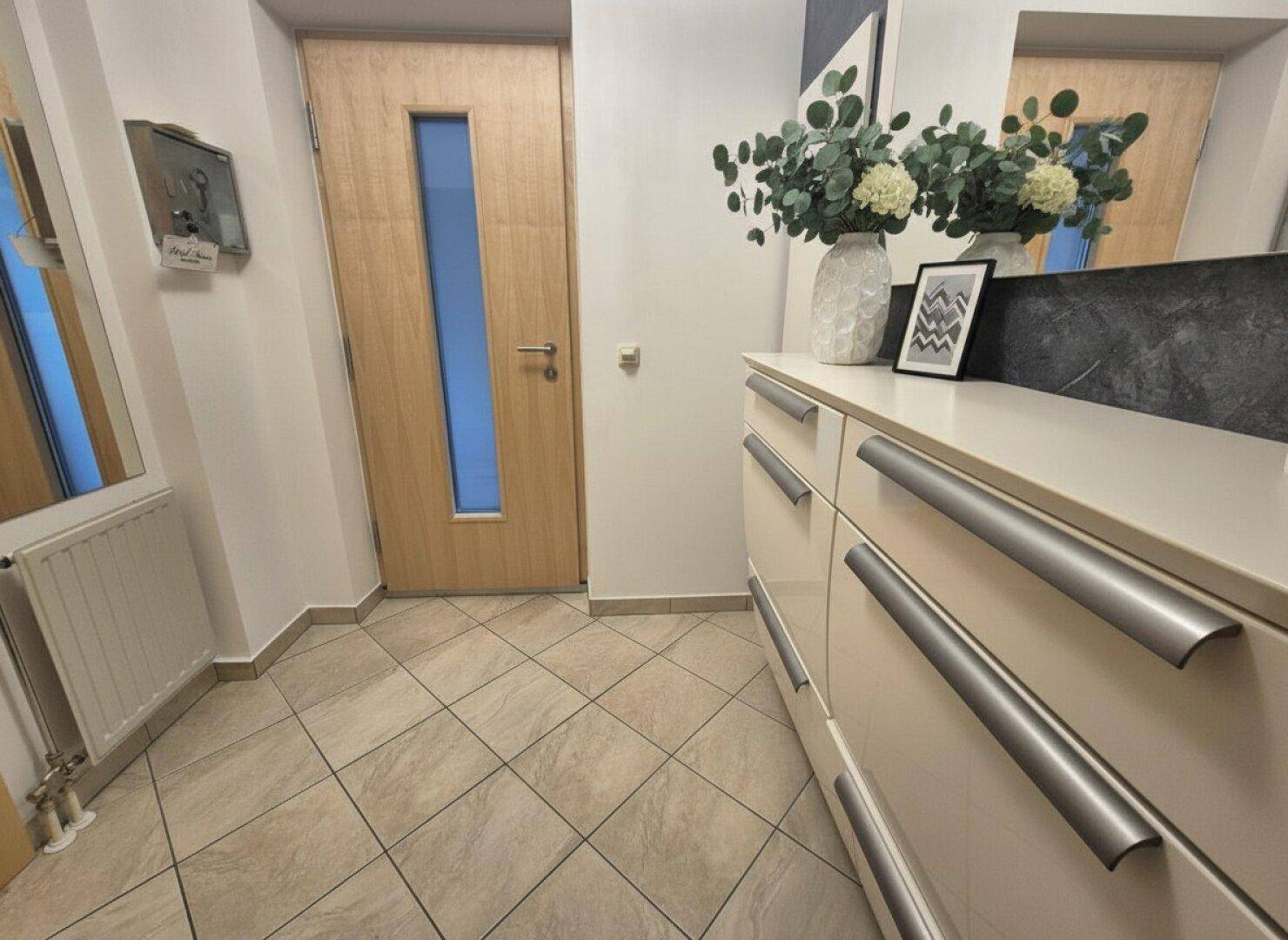 Flur mit Garderobe