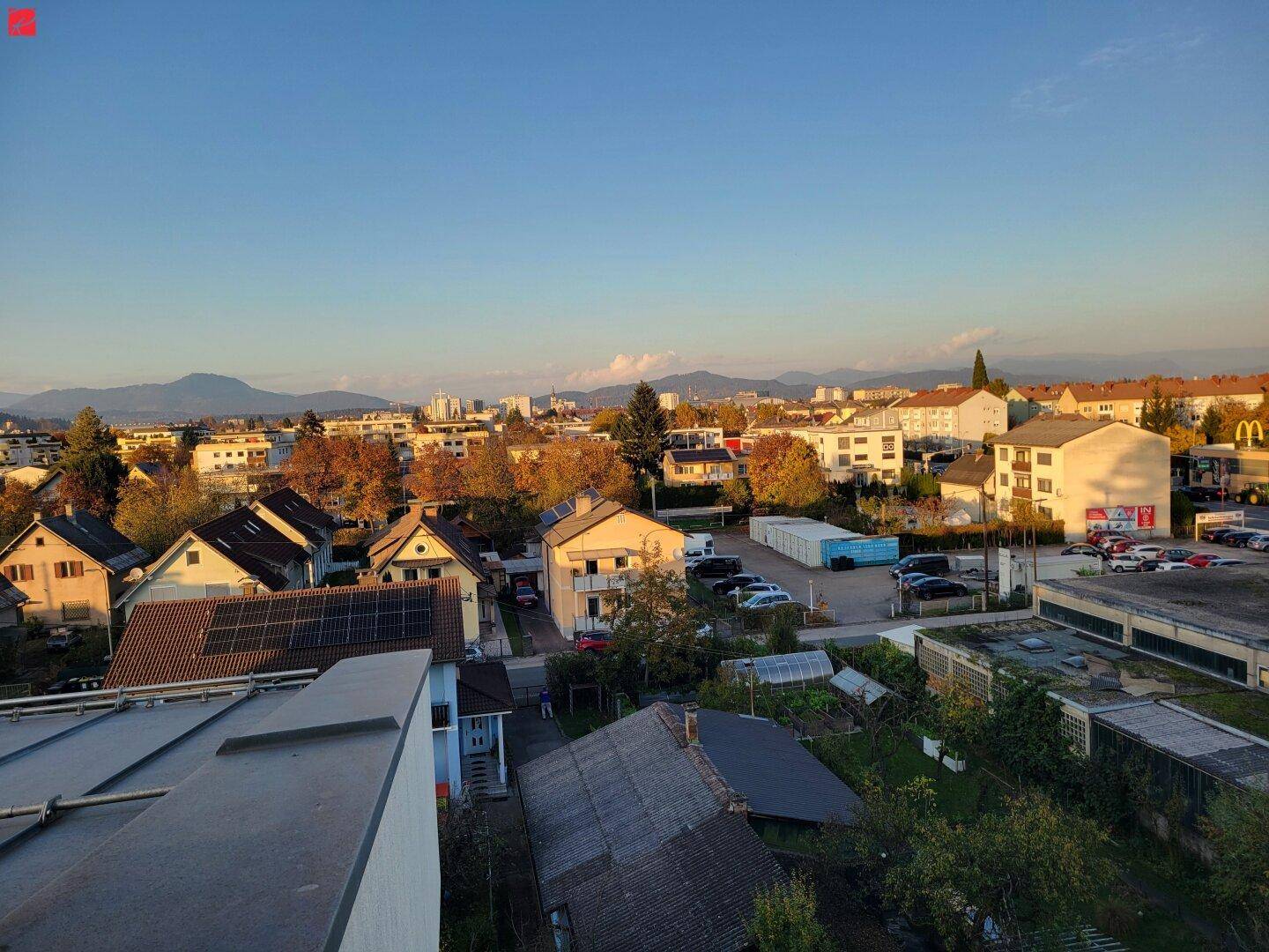 Blick von allgemeiner Dachterrasse