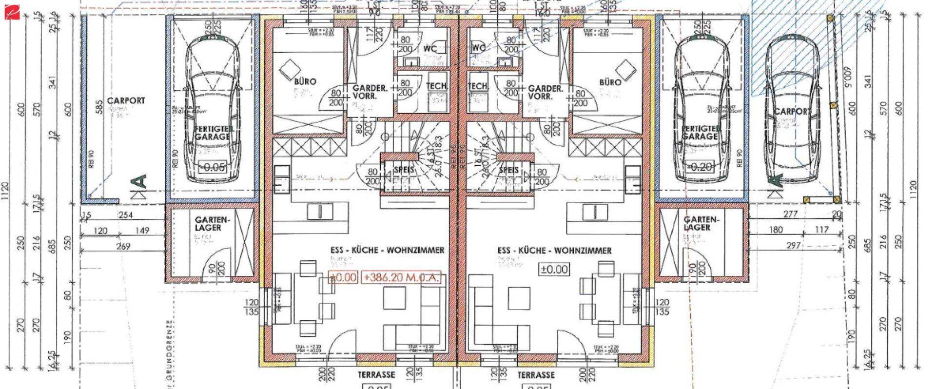 Grundriss des Erdgeschosses mit offenem Wohnbereich, Küche und Garage.