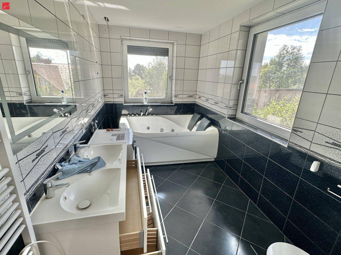 Badezimmer EG