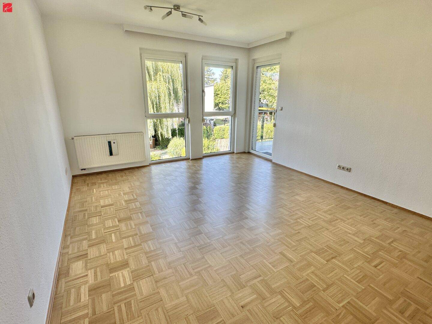 Lichtdurchfluteter Wohnraum