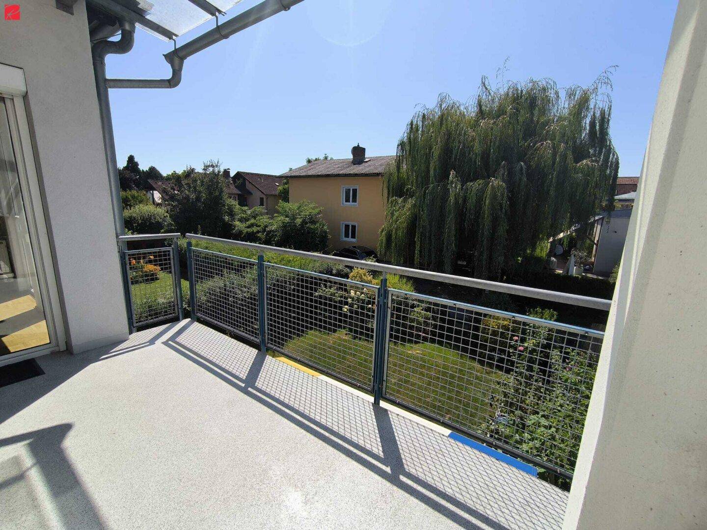 Sonniger Balkon