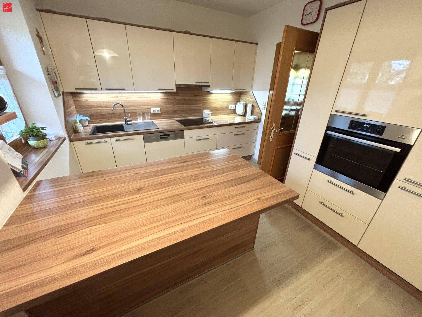 Modernisiertes Landhaus mit Charakter - Ansicht 2