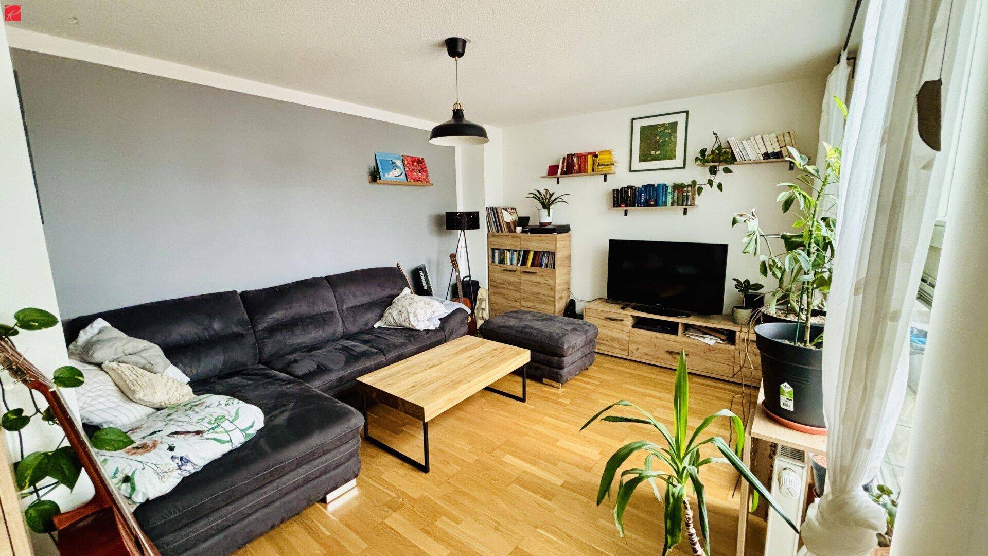 Charmante 2-Zi-DG-Wohnung mit Loggia, Garage &amp; Sauna – pohled 3