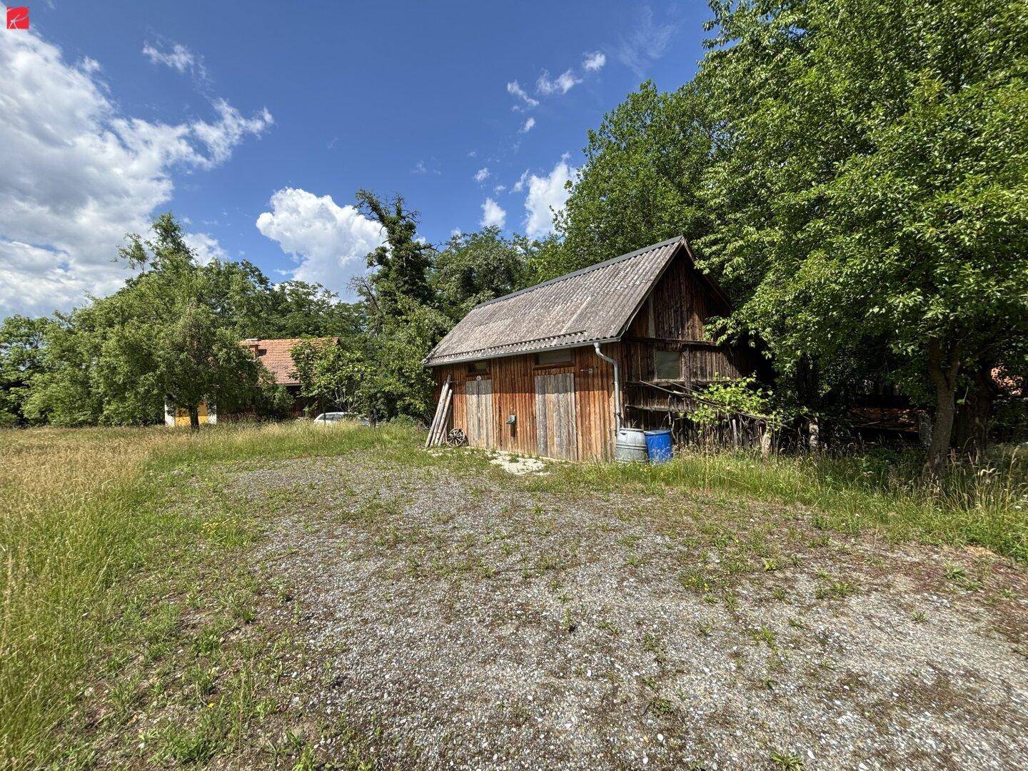 Ihre Ferienimmobilie mit großzügigen Wiesen- &amp; Waldflächen - View 3
