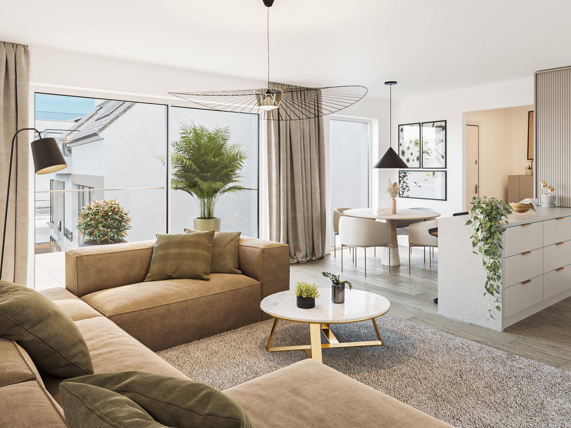 Heller offener Wohn-Essbereich mit moderner Einrichtung, großen Fenstern und Zugang zur Terrasse.