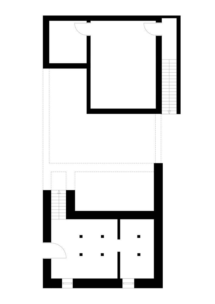 Grundrissplan des Untergeschosses mit Kellerbereichen und Treppen.