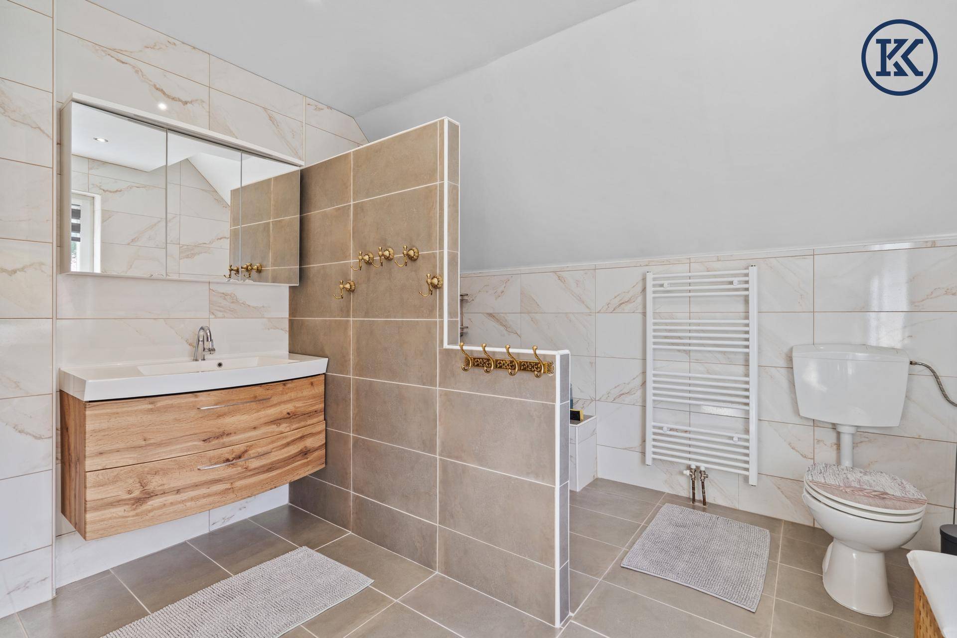 Badezimmer 2.1