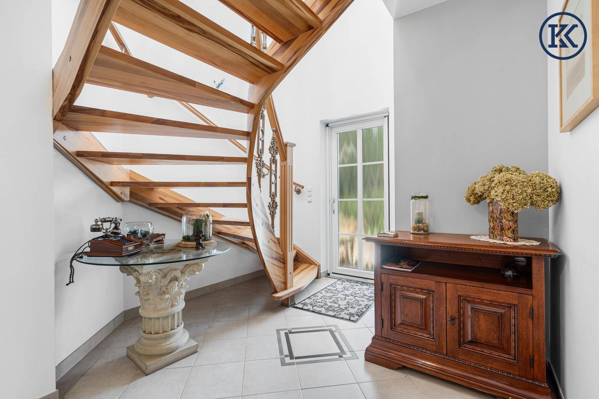Flur / Treppen