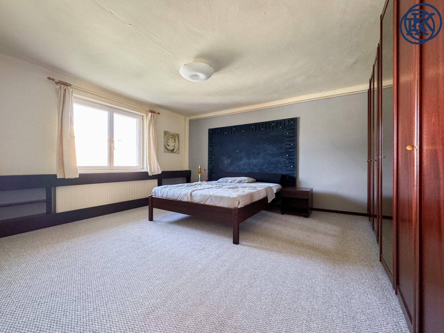 Schlafzimmer 1