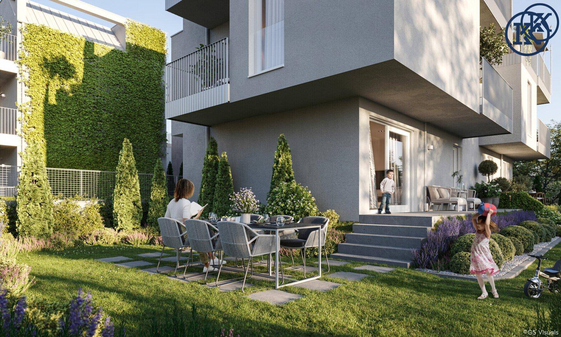 Idyllischer Gartenbereich mit Rasenfläche, Sitzgelegenheiten und direktem Zugang zur Terrasse.