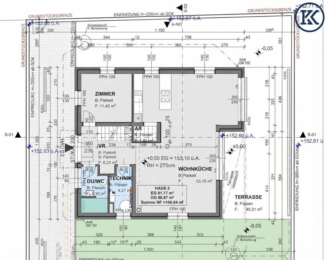 Grundriss des Erdgeschosses mit offenem Wohn-Essbereich, Küche und Terrasse.