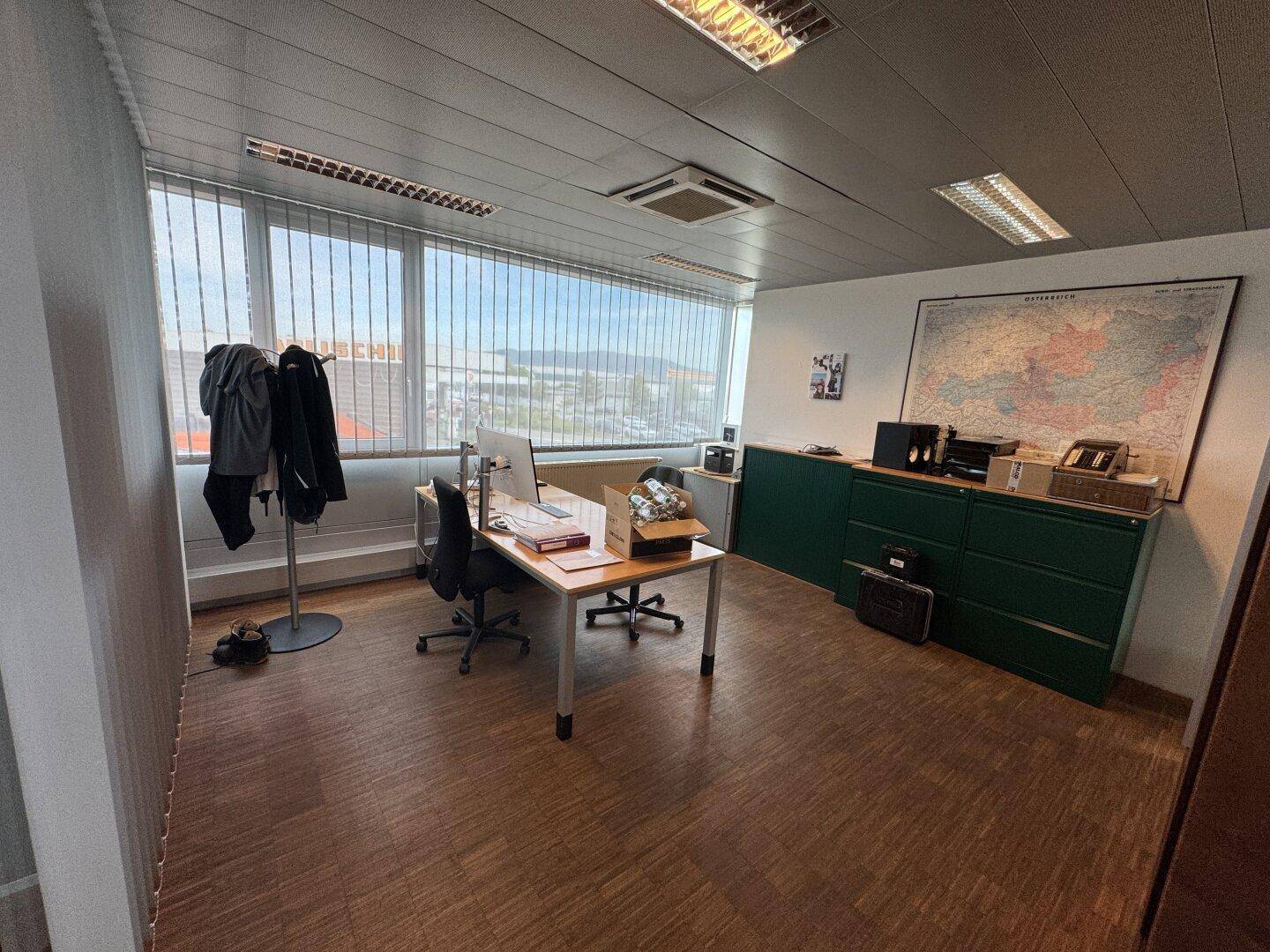 Bürostandort mit Mehrwert: Tankstelle, Waschplatz &amp; bis zu 800 m² Freifläche - Ansicht 4