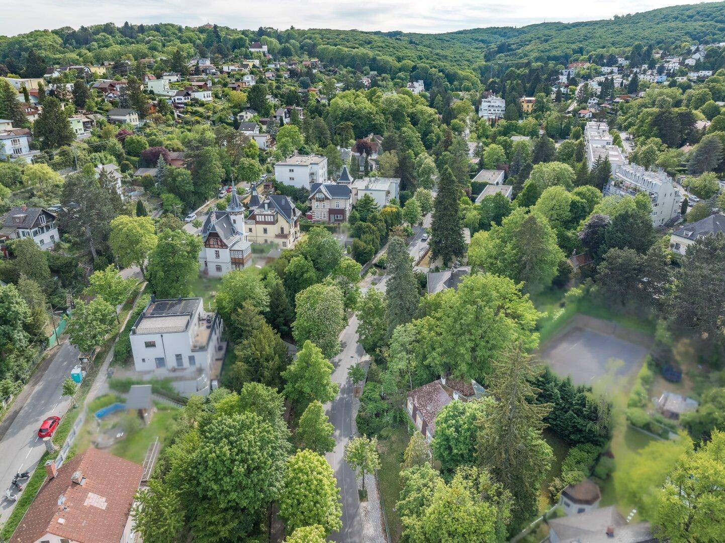 Stilvolle Einfamilienvilla am Fuße des Heubergs - Več