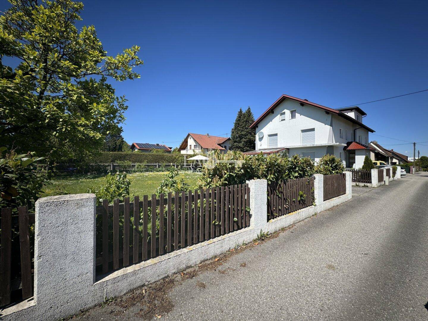 Platz für drei Familien in idyllischer Lage Kirchberg-Thening! - Ansicht 5