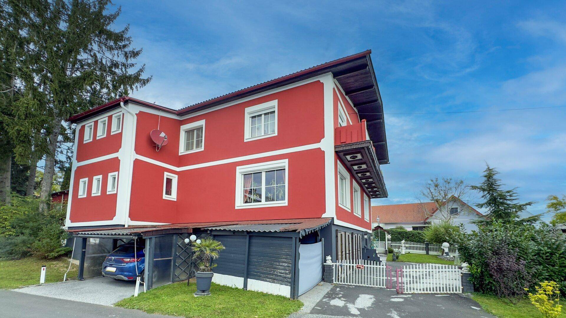 Großzügiges Mehrfamilienhaus mit vielseitigem Wohnkonzept und charmantem Gartenparadies - Ansicht 3