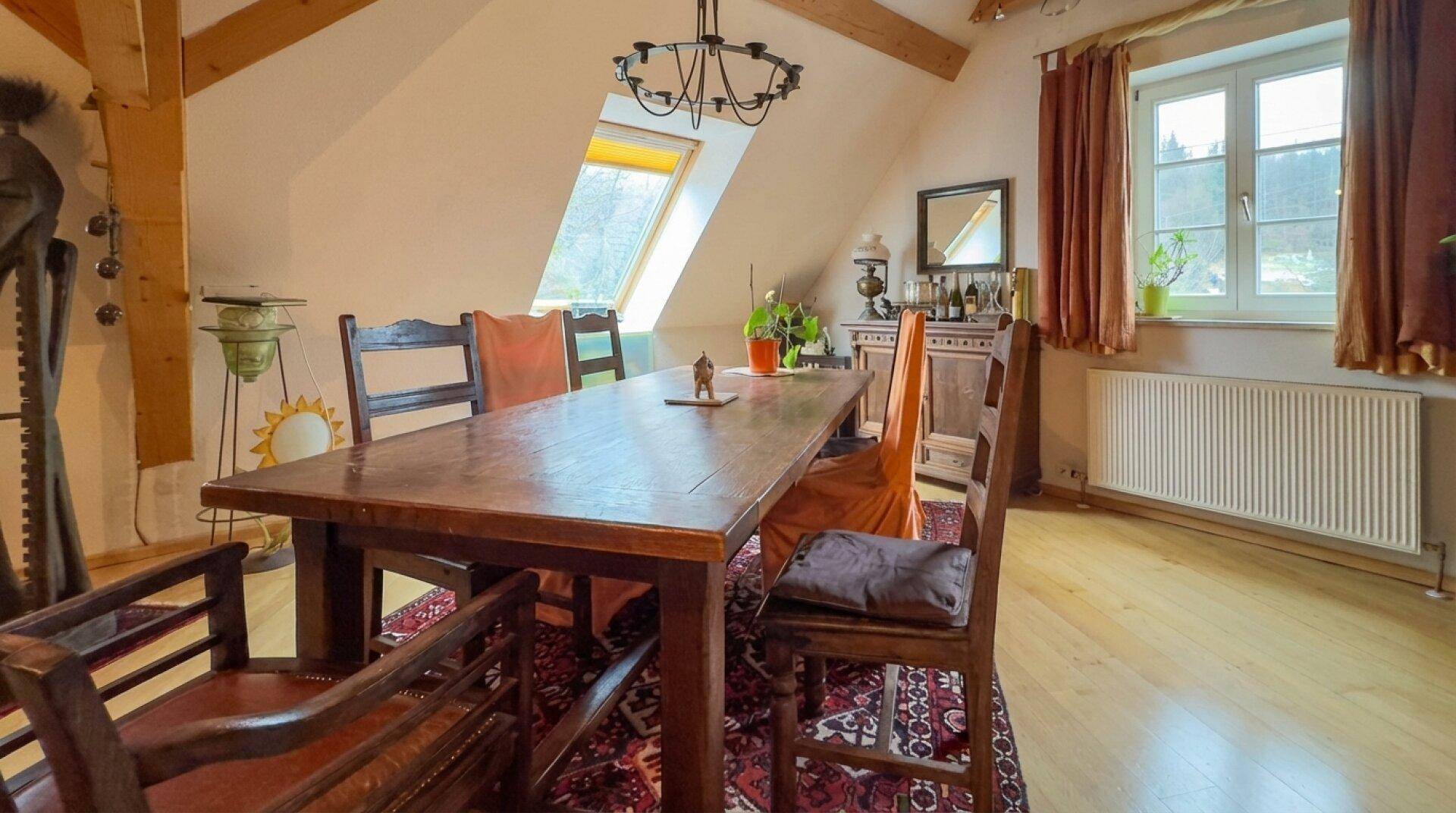 Historisches Wohnhaus im Herzen des Rosentals mit vier Einheiten und Atelier - Ansicht 3