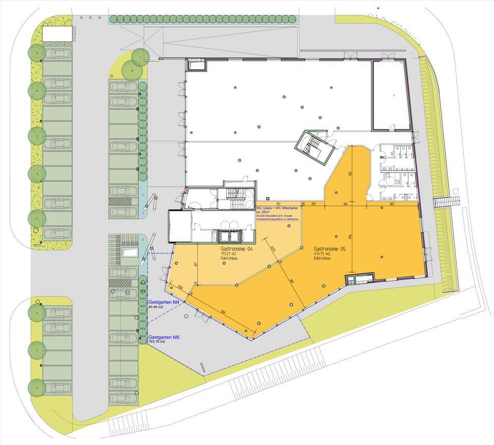 Grundrissplan des Erdgeschosses mit Gastronomiebereichen und umliegenden Parkplätzen.