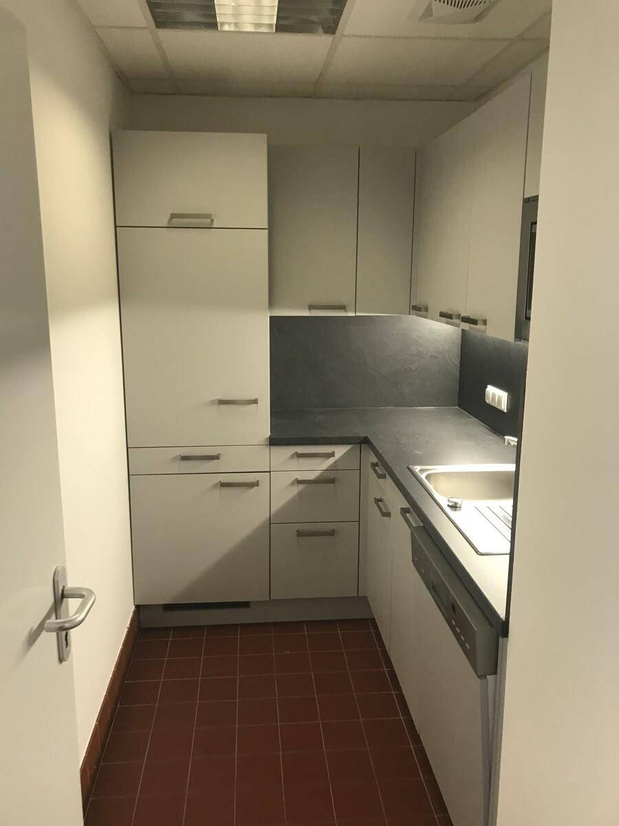 Moderne Bürofläche Nahe Schwarzenbergplatz – pohled 4