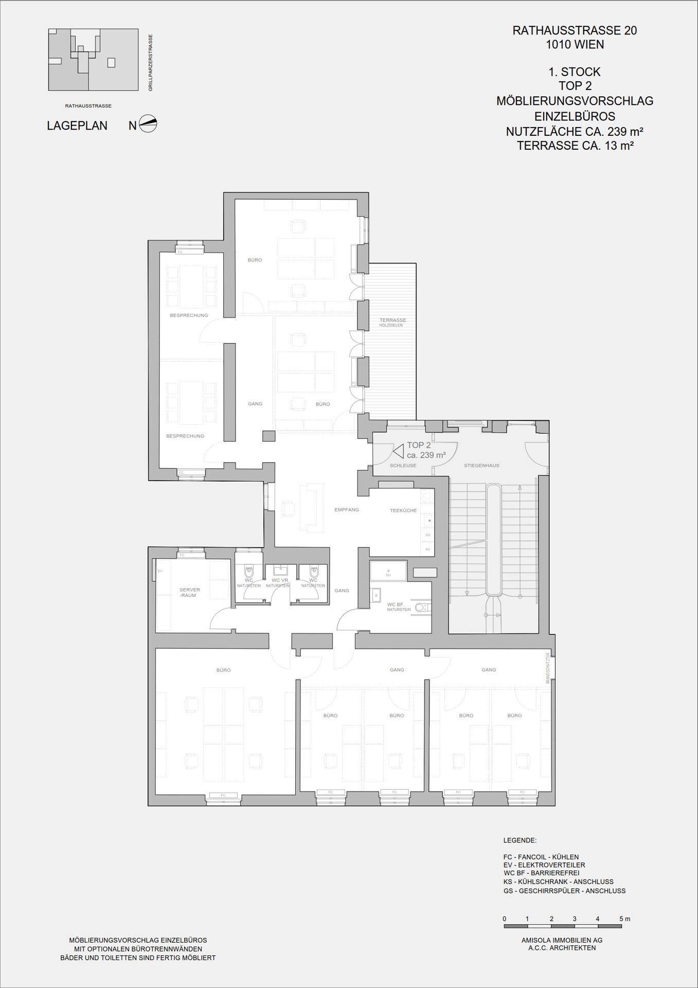 Grundriss des ersten Stocks mit mehreren Büroräumen und einer Terrasse von 13 m².