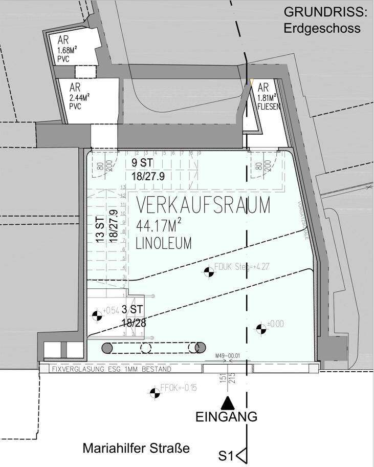 Detaillierter Grundriss des Erdgeschosses mit Verkaufsraum, Eingangsbereich und Nebenräumen.