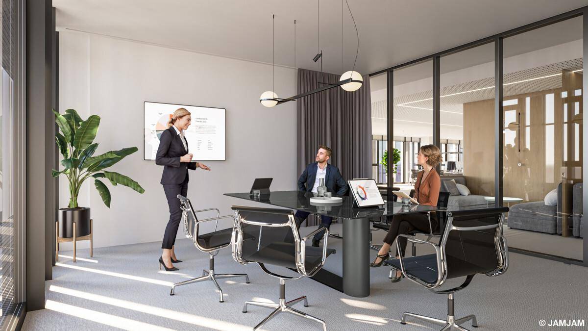 Moderner Konferenzraum mit Glastrennwänden, großem Bildschirm und stilvollen Möbeln für Besprechungen.