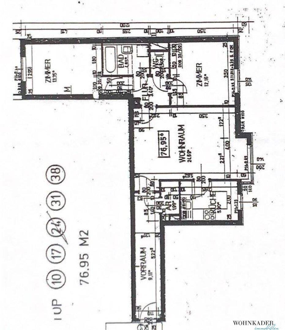 Grundriss einer Wohnung mit drei Zimmern, Bad und separatem WC auf 76,95 m².