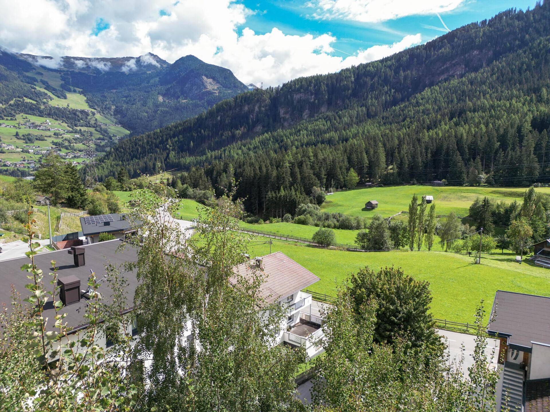 Sonniges Grundstück in Wenns, Pitztal - Mehr