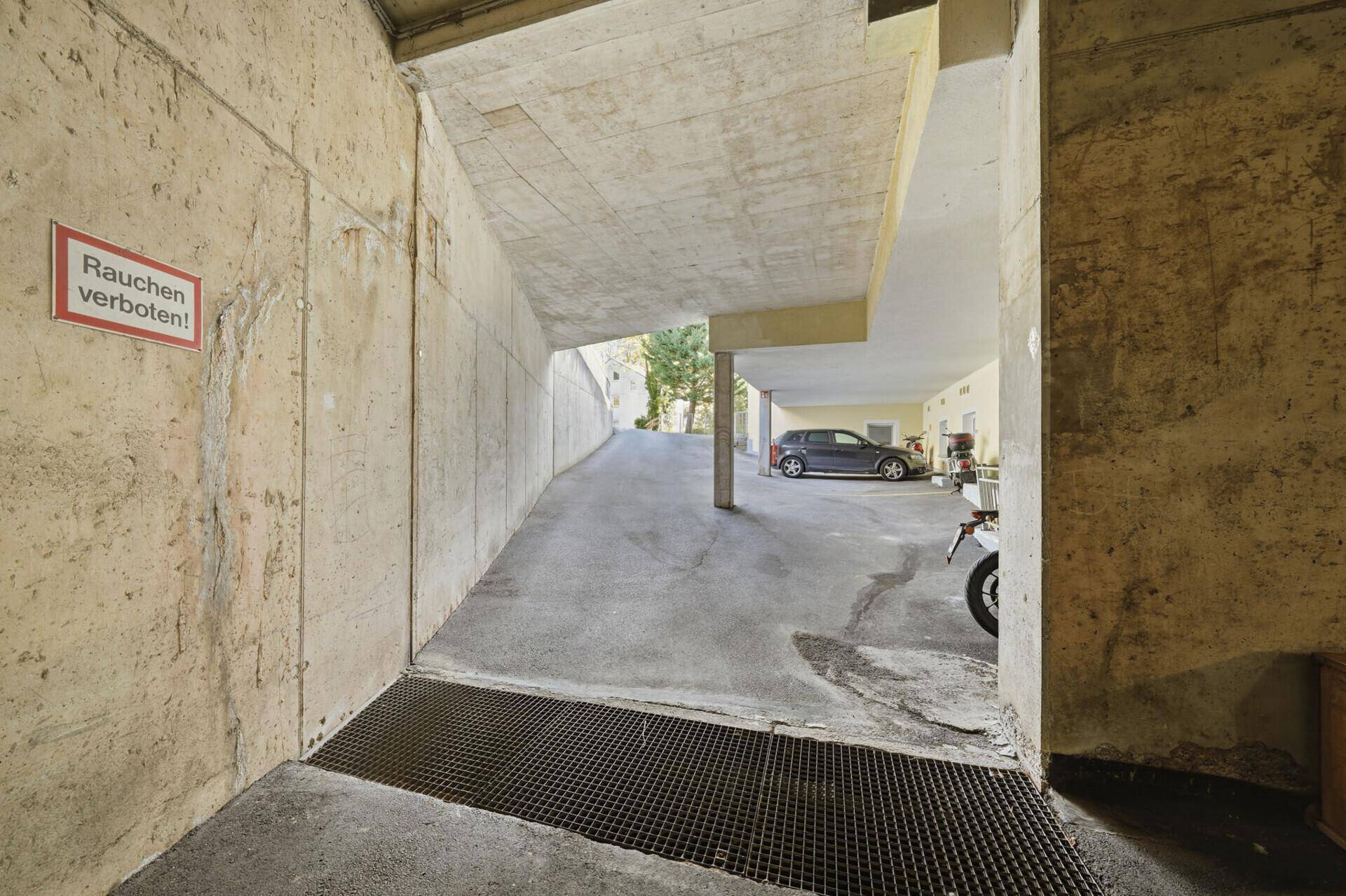 Tiefgarage Ausfahrt
