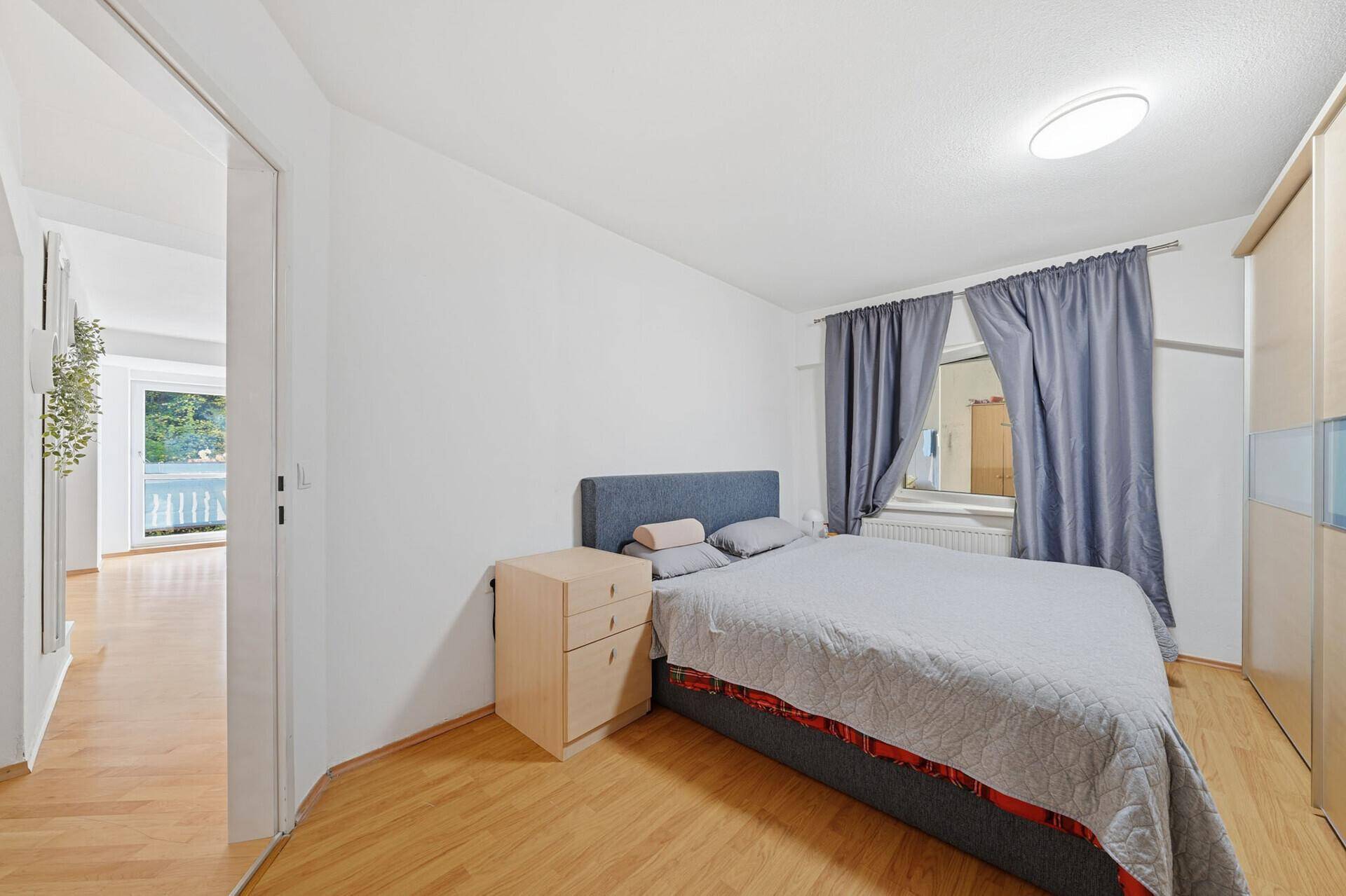 Schlafzimmer 2