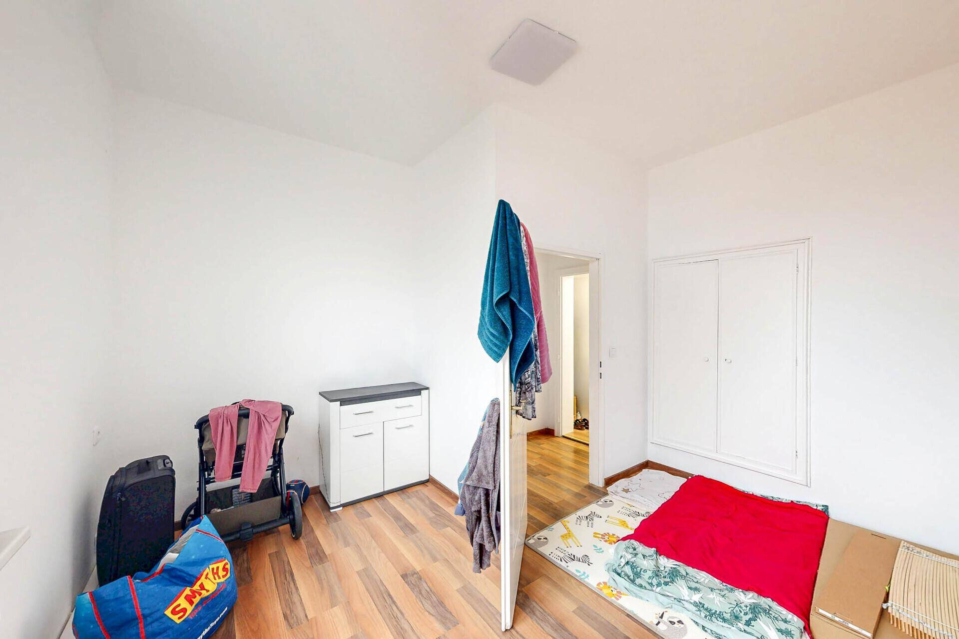 Vermietete 2-Zimmer-Wohnung nähe Hauptbahnhof und Innenstadt inklusive Stellplatz – pohled 5