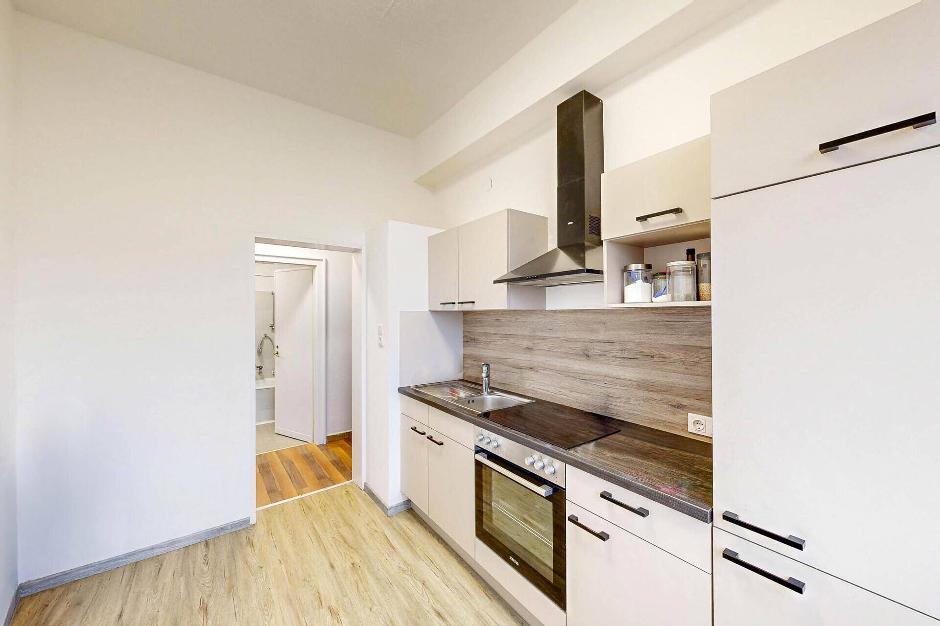 Vermietete 2-Zimmer-Wohnung nähe Hauptbahnhof und Innenstadt inklusive Stellplatz – další