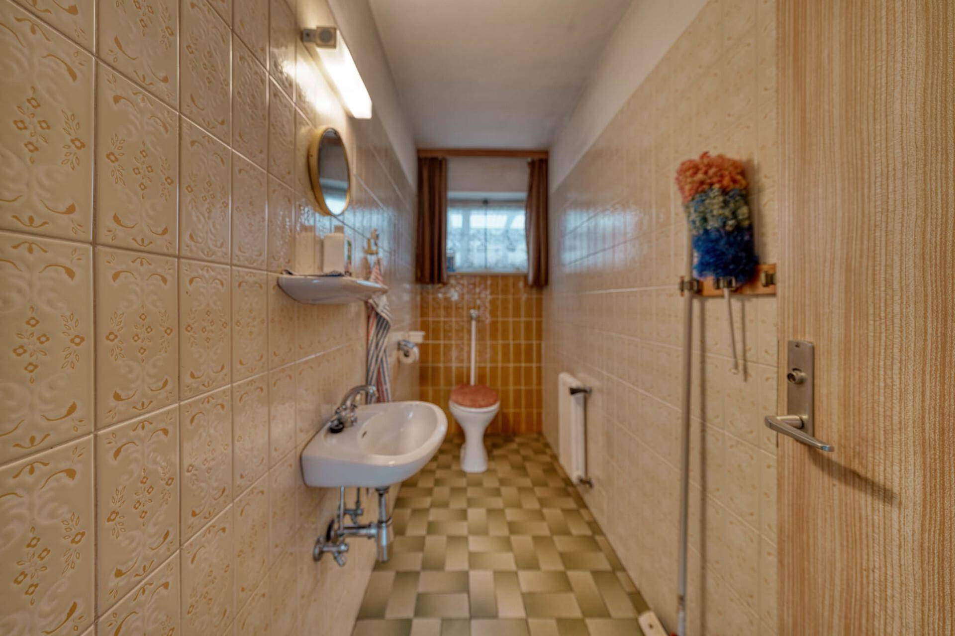 WC | ErdgeschoZimmer | Erster Stockß