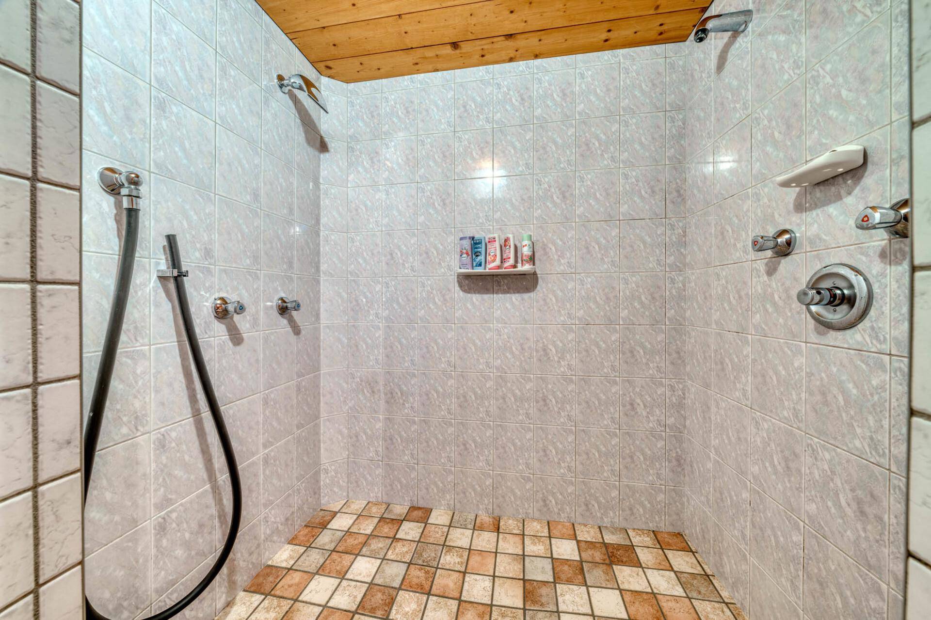 Sauna Dusche