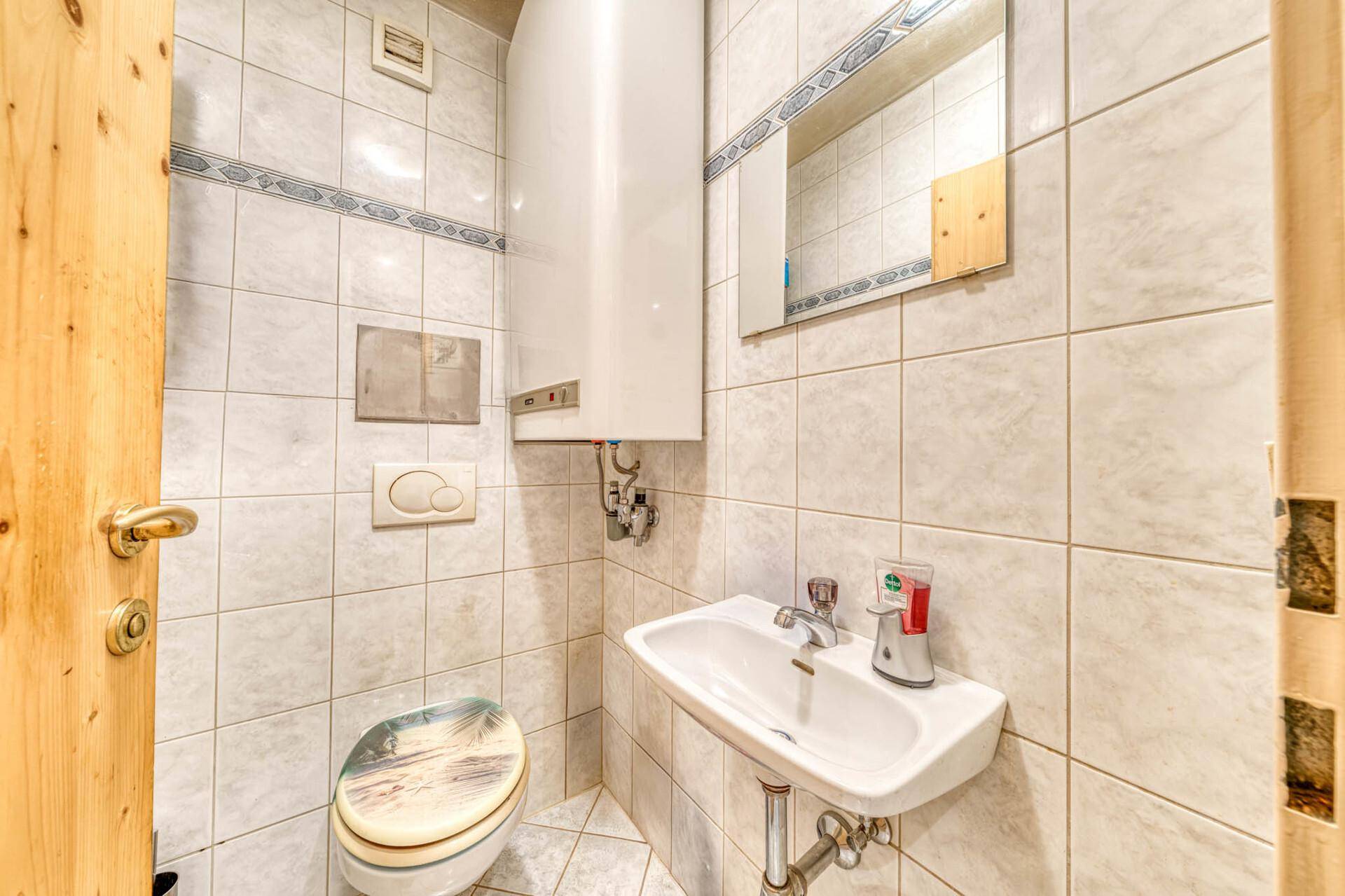 WC