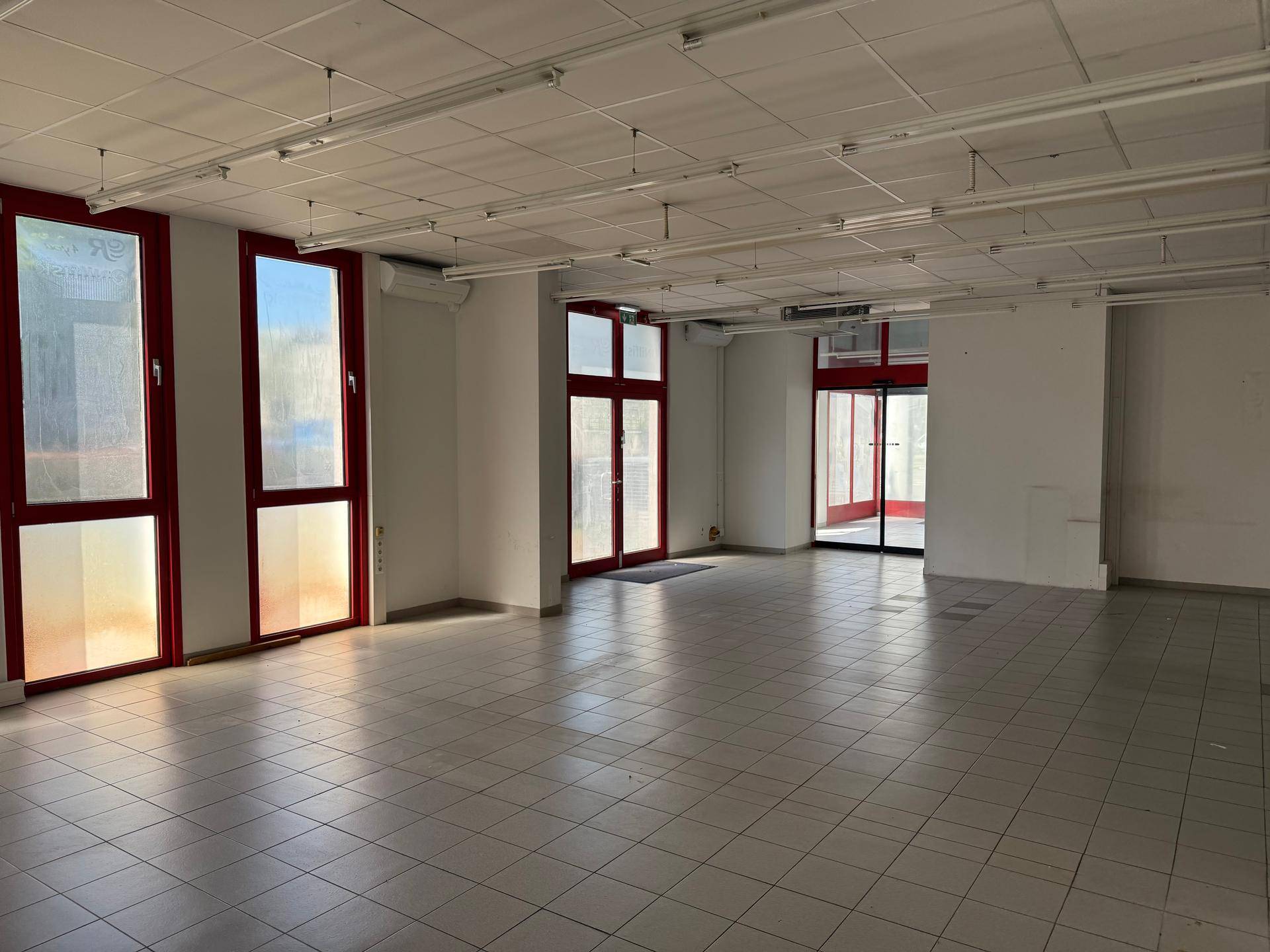 große Geschäftsfläche an der Brünner Straße - Ansicht 5