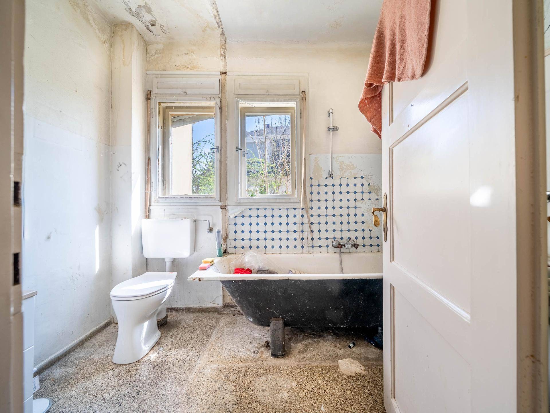 Attraktives Entwicklungsobjekt – optimale Grundlage für Revitalisierung oder Neubau - Ansicht 4