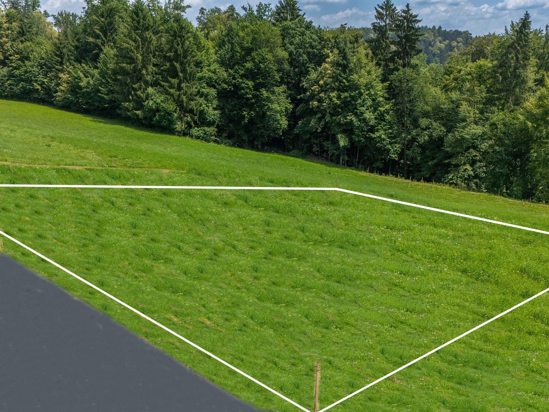 Grundstücksrarität in begehrter Sonnenlage – Exklusives Bauland für höchste Wohnansprüche - Mehr
