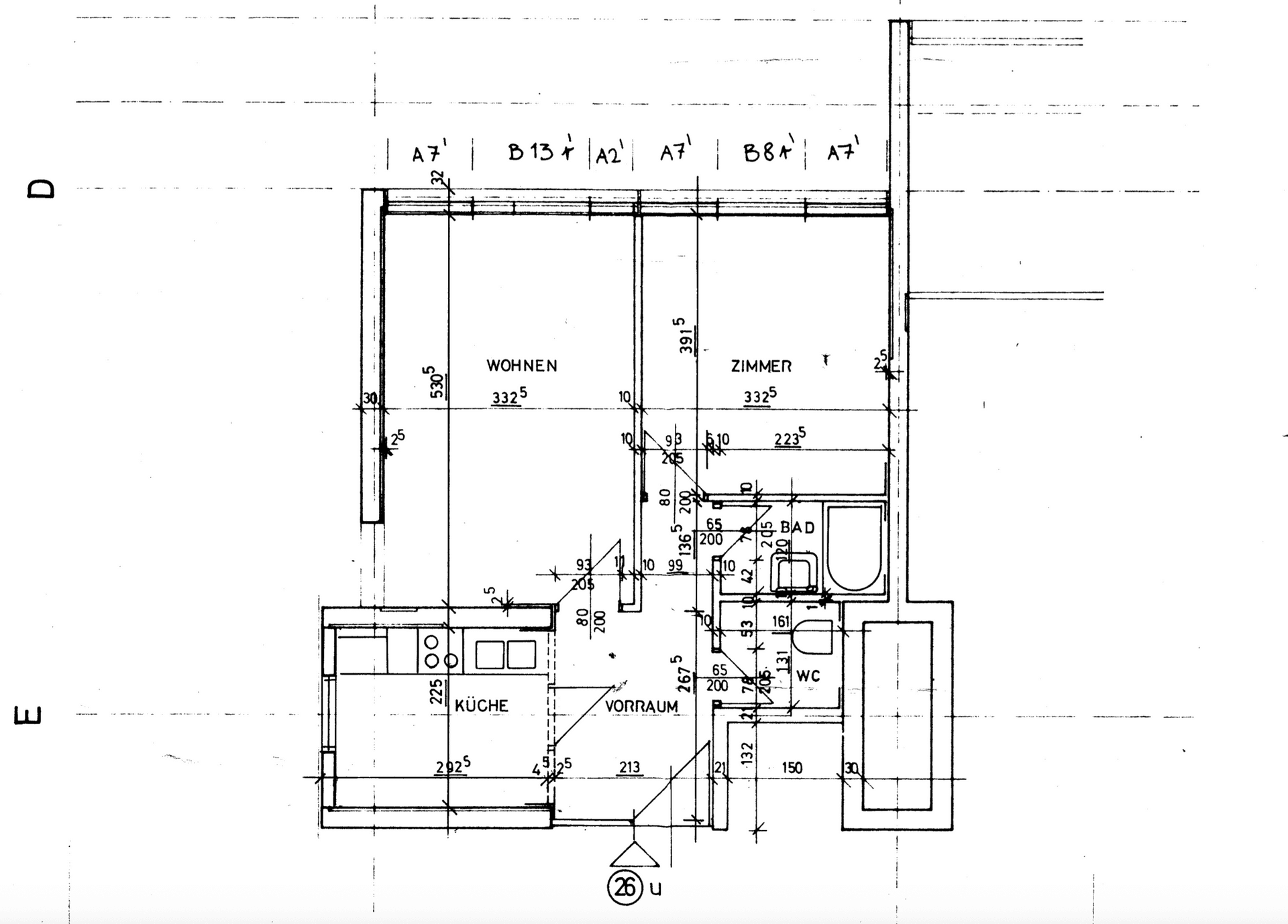 Grundriss einer Wohnung mit Küche, Wohnzimmer, Zimmer, Bad und WC, inklusive Balkon.