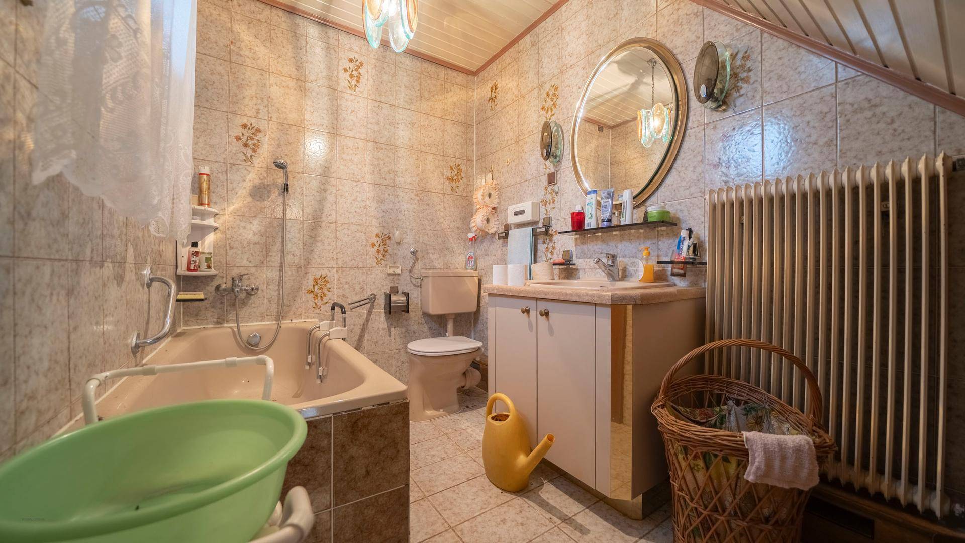 Badezimmer EG