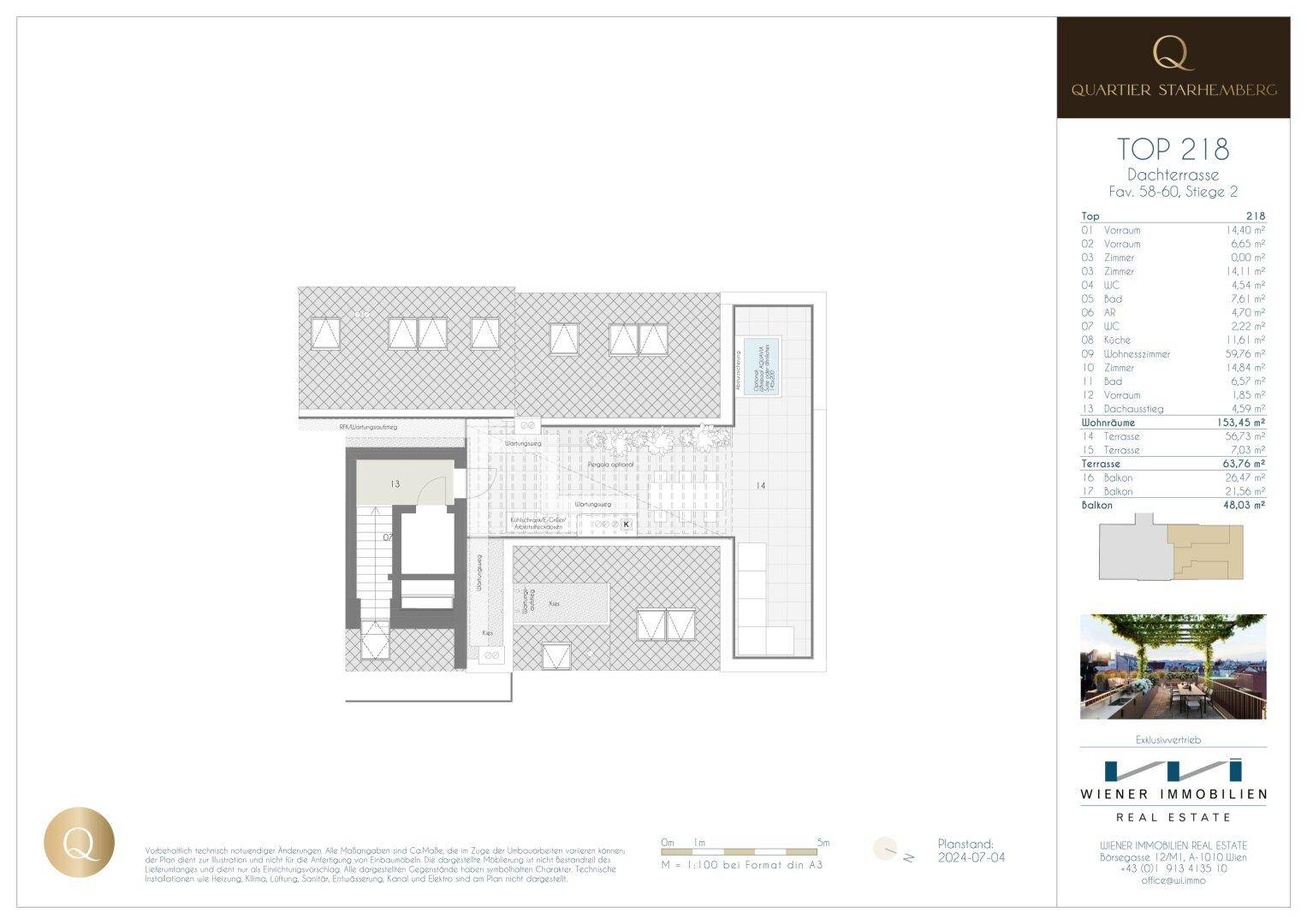 Grundriss der Dachterrasse mit Pool und großzügigen Außenbereichen.
