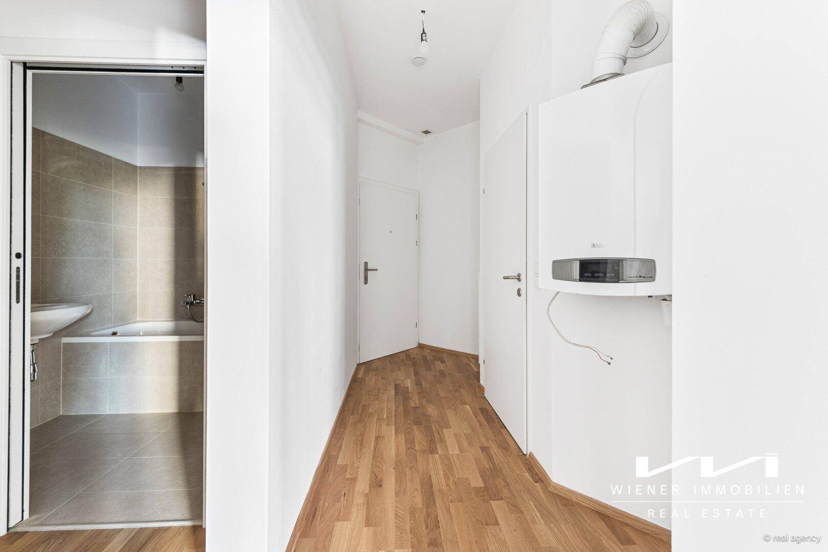 Modernisierte, freundliche 2,5 Zimmer Wohnung - Mehr