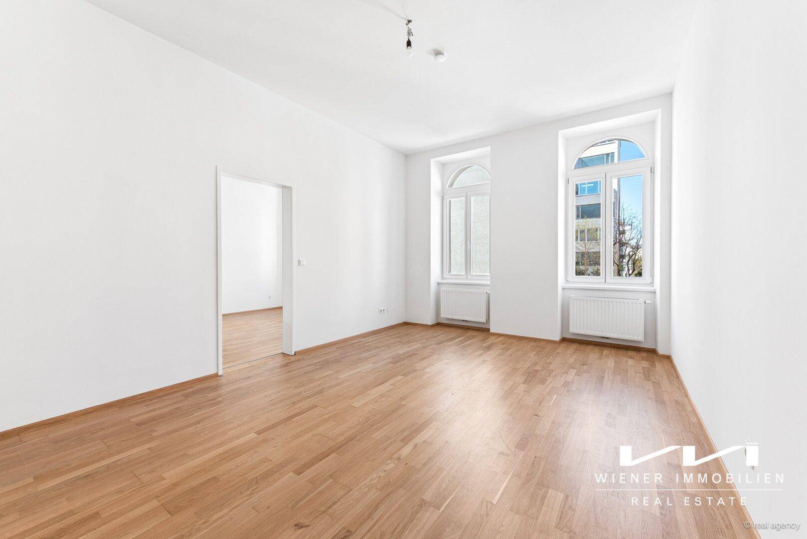 Attraktive, helle und sanierte 2 Zimmer Altbauwohnung - Ansicht 2