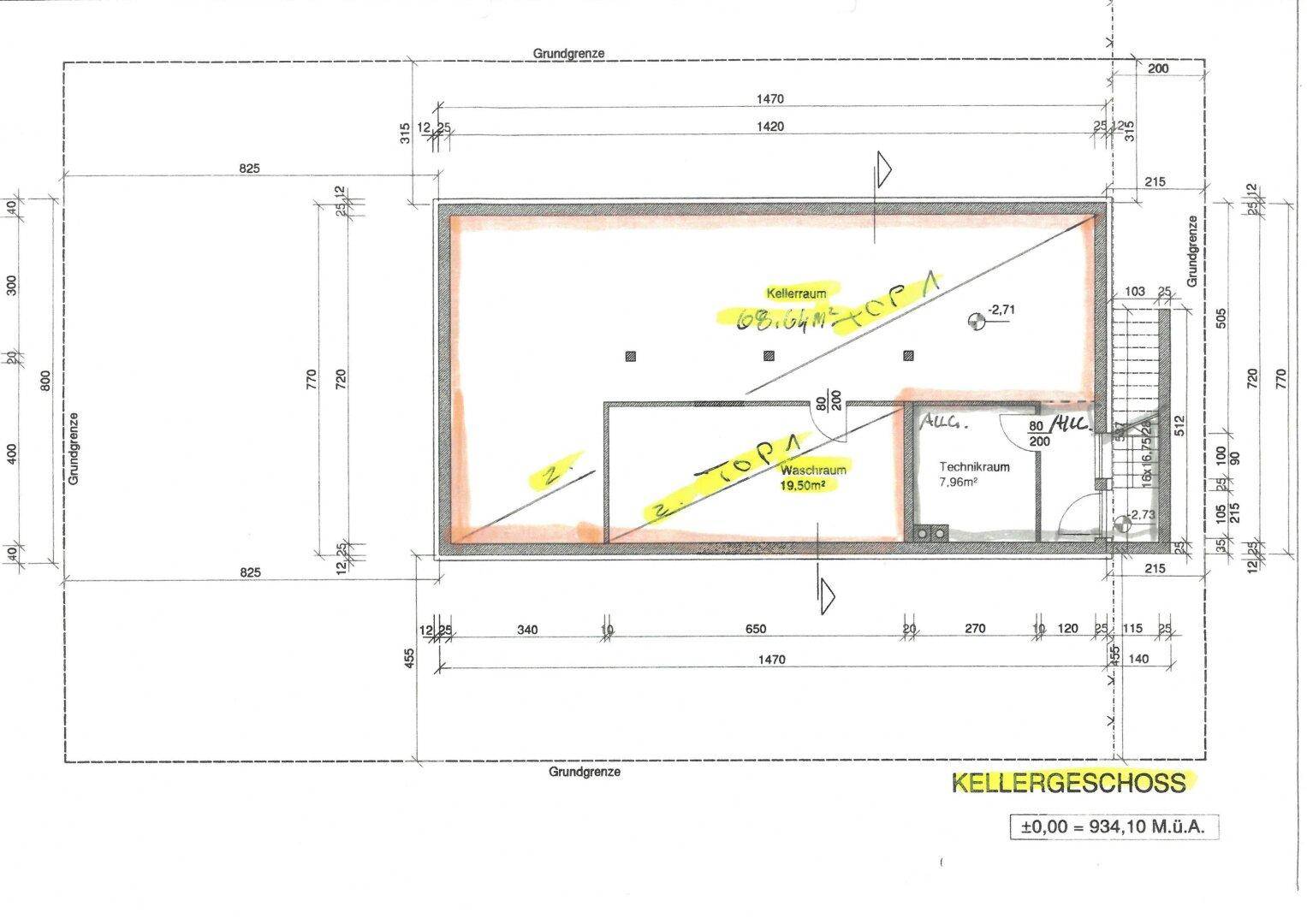 Grundriss des Kellergeschosses mit Technikraum, Waschraum und Abstellflächen.