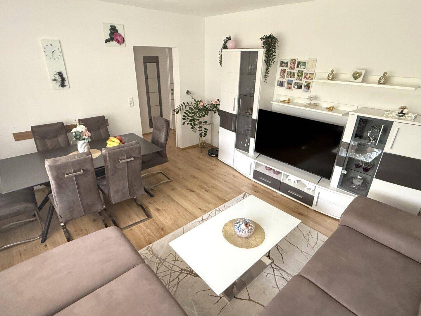 Sonnige Wohnqualität mit großzügigem Südbalkon – stilvolle 3-Zimmer-Wohnung in Rum – pohled 4