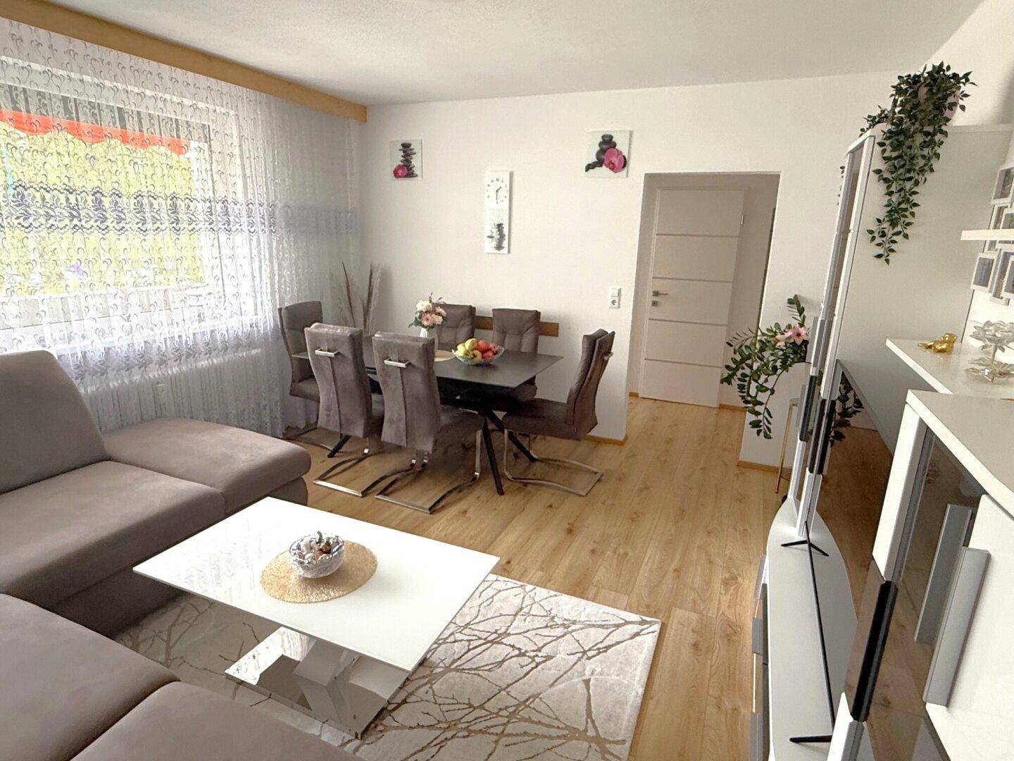 Sonnige Wohnqualität mit großzügigem Südbalkon – stilvolle 3-Zimmer-Wohnung in Rum – pohled 3